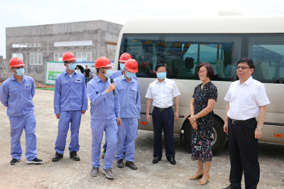 江西省副省長吳忠瓊實地調(diào)研新干縣鹽化工業(yè)城